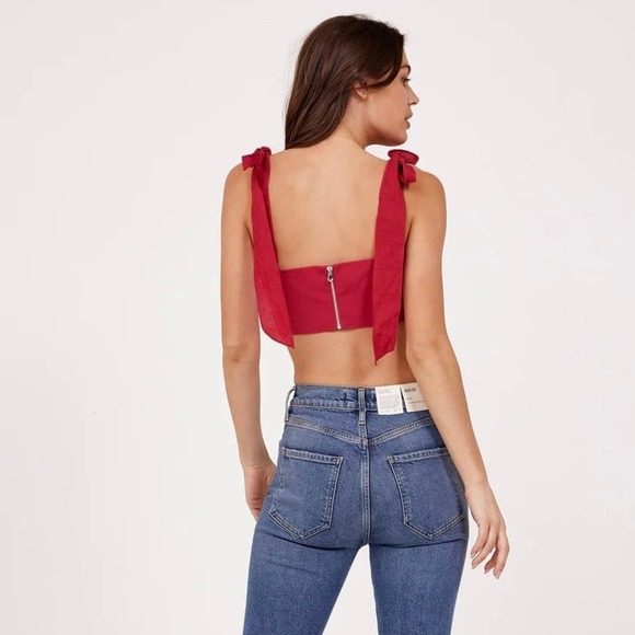 CAMI NYC LIVY CROPPED TIE SHOULDER‎ CAMI TOP IN RASPBERRY NWOT WOMEN'S MEDIUM - Picture 2 of 10